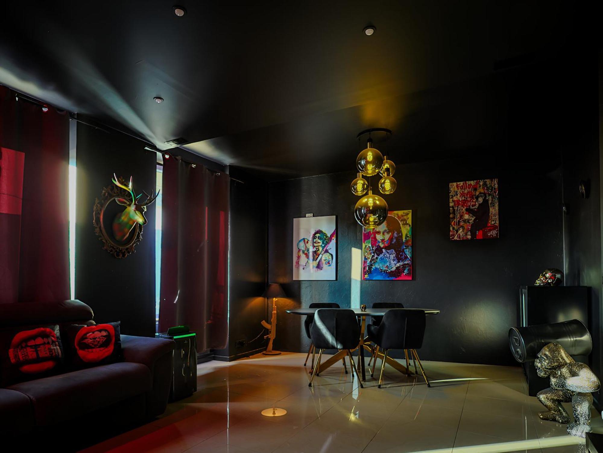 Appartement Pop Art - Asterix,Cdg,Chantilly,Disney La Chapelle-en-Serval Exteriör bild